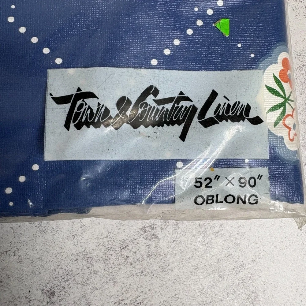 VTG Town & Country Linen Vinyl Tablecloth 52x90 Oblong Flannel Back Blue Floral
